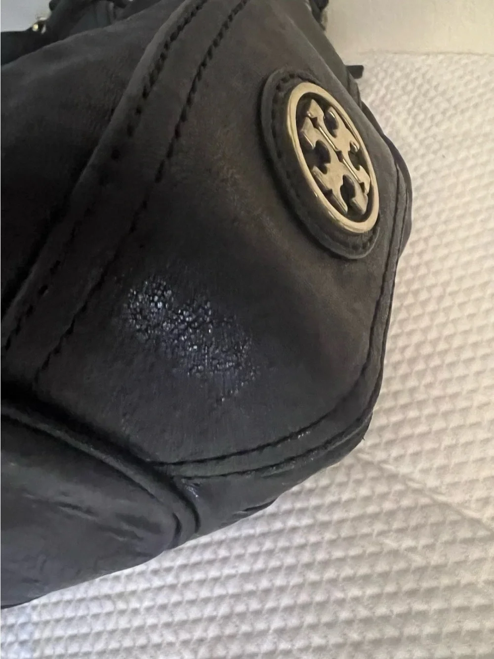 💚 Tory Burch Black Leather Shoulder Bag Gold Hardware Double Handles Bucket bag🩷